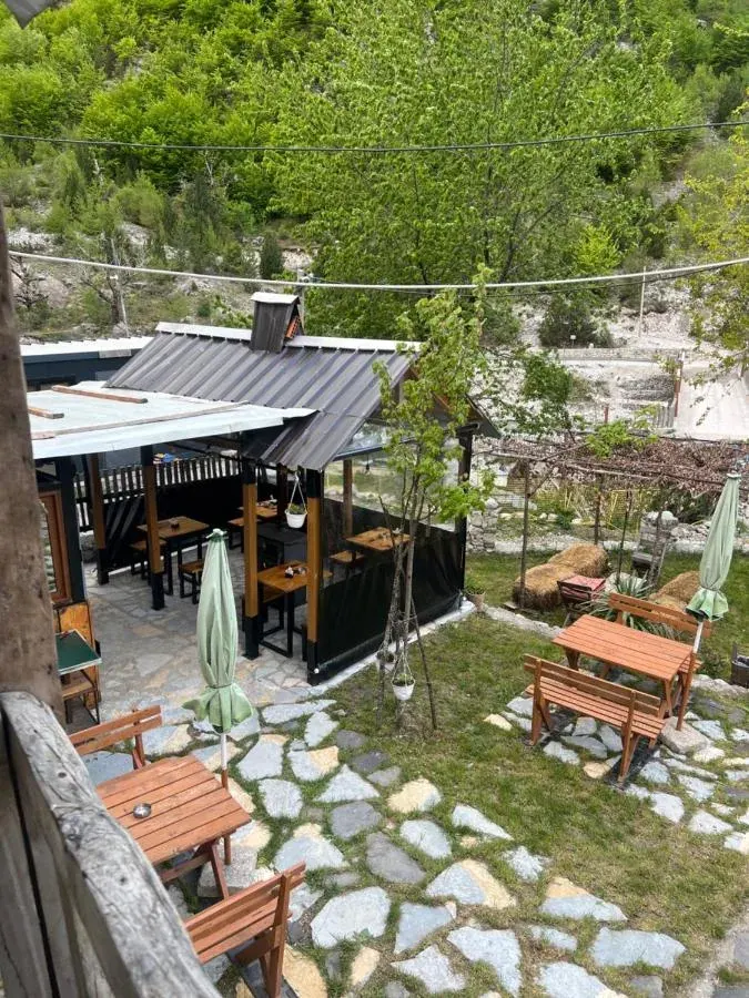 Guesthouse Kujtimi — view 1